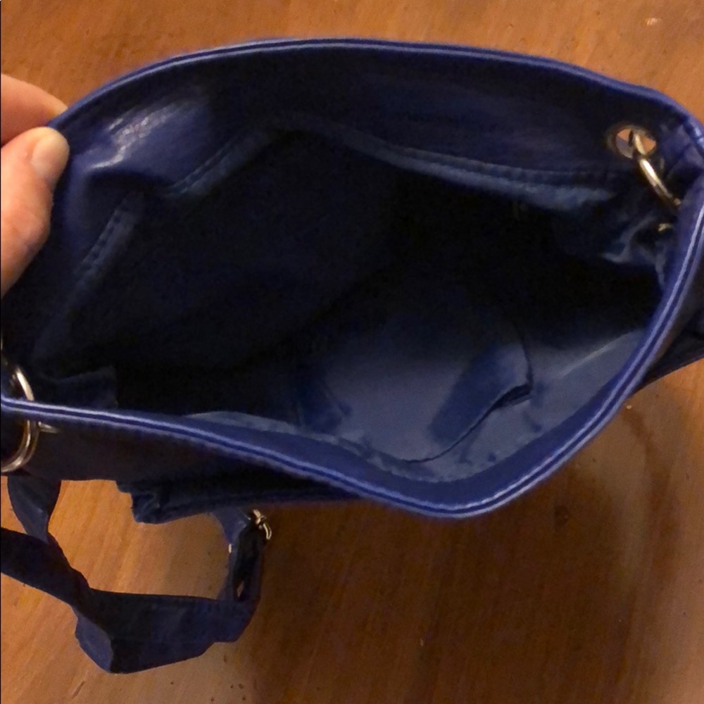 Vegan crossbody bag - Picture 3 of 8